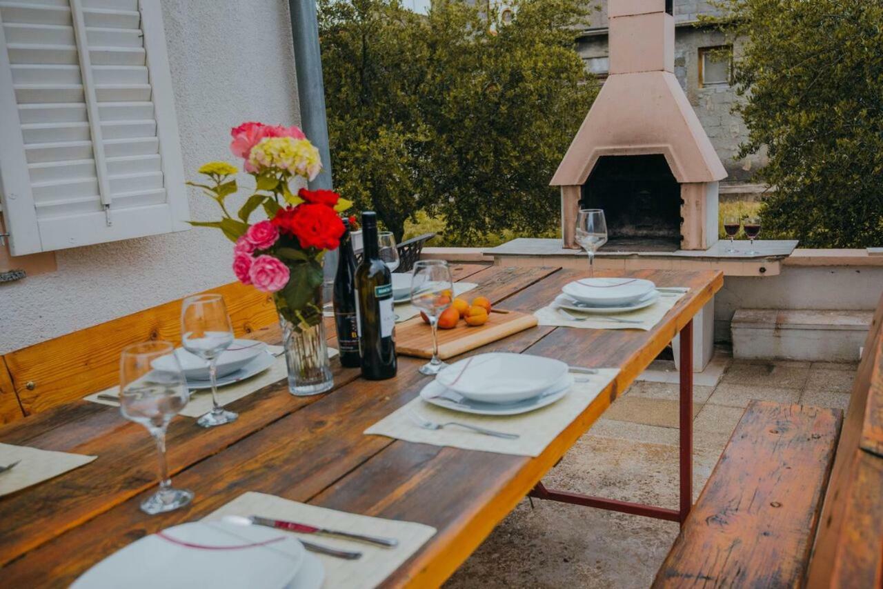 Apartmani Tamaris Vodice Exteriör bild