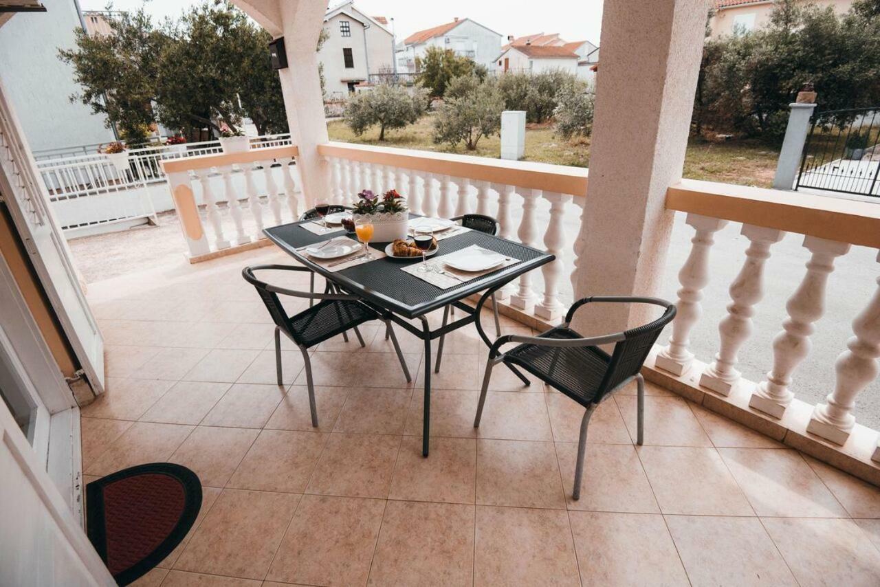 Apartmani Tamaris Vodice Exteriör bild