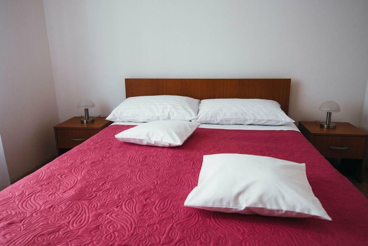 Apartmani Tamaris Vodice Exteriör bild