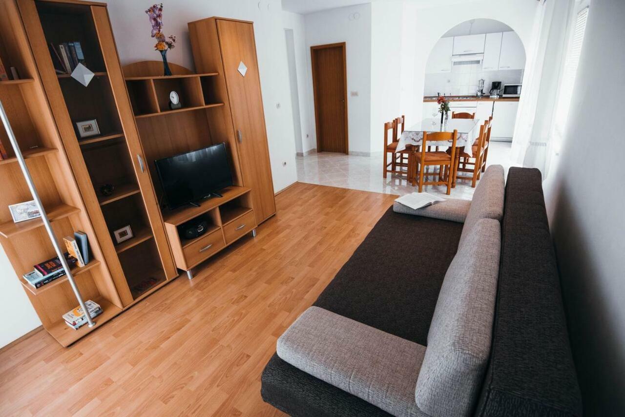 Apartmani Tamaris Vodice Exteriör bild