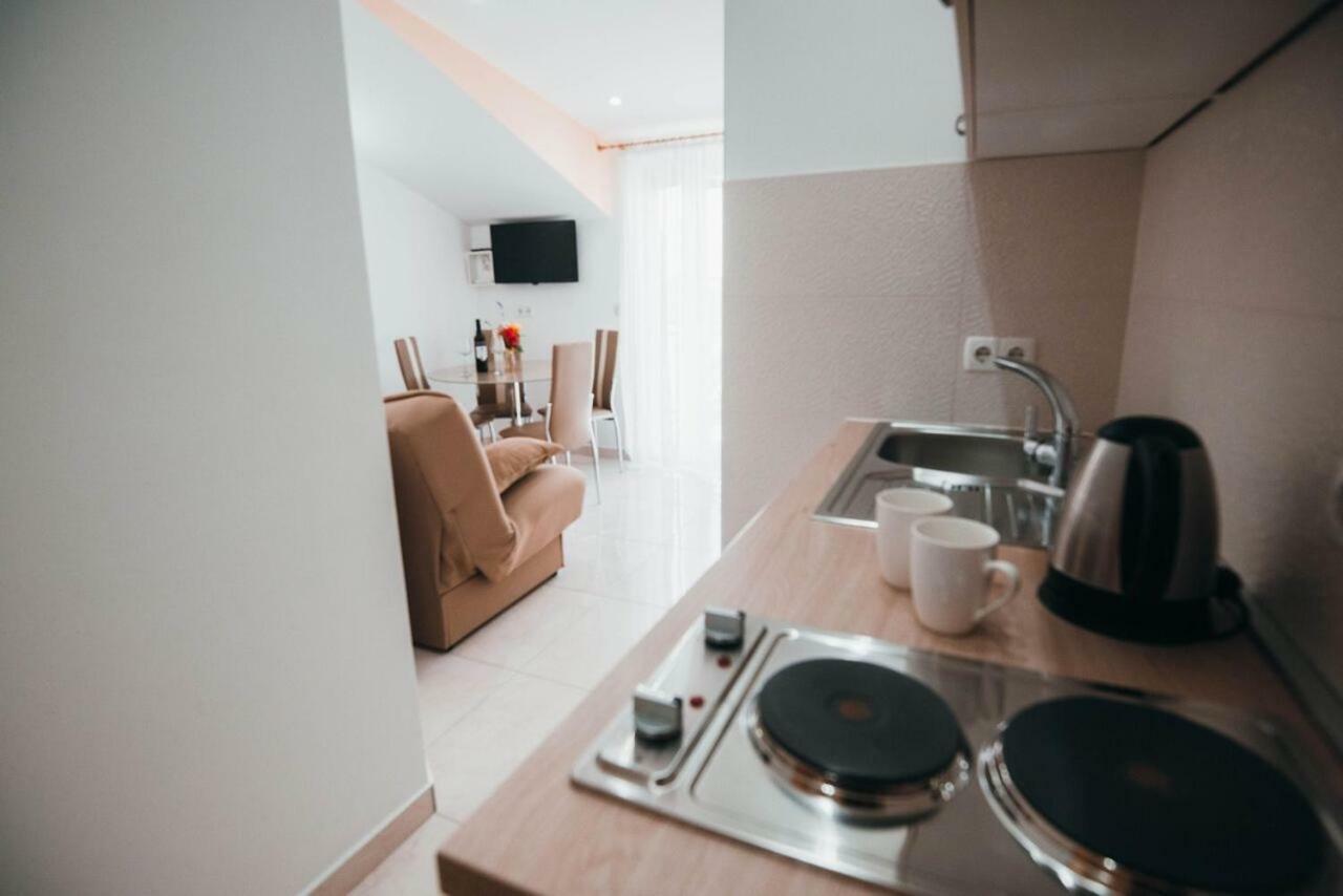 Apartmani Tamaris Vodice Exteriör bild